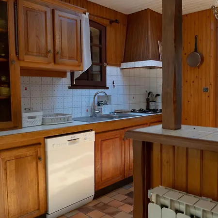 Maison 4 Avec Piscine A בית נופש