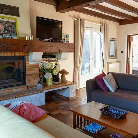 Maison 4 Avec Piscine A בית נופש *